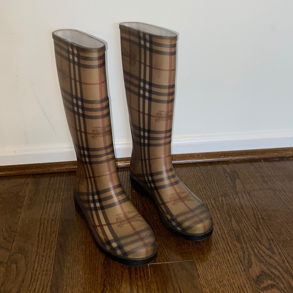 Burberry rain boots